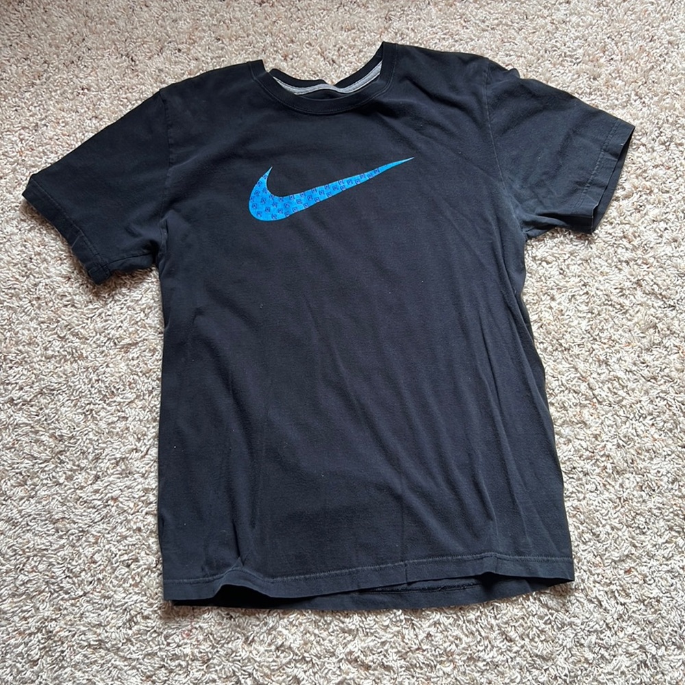 Nike Swoosh Short Sleeve Tee SZ Medium